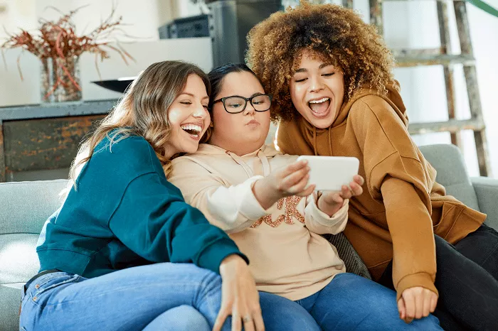 The online voices of influencers with disability